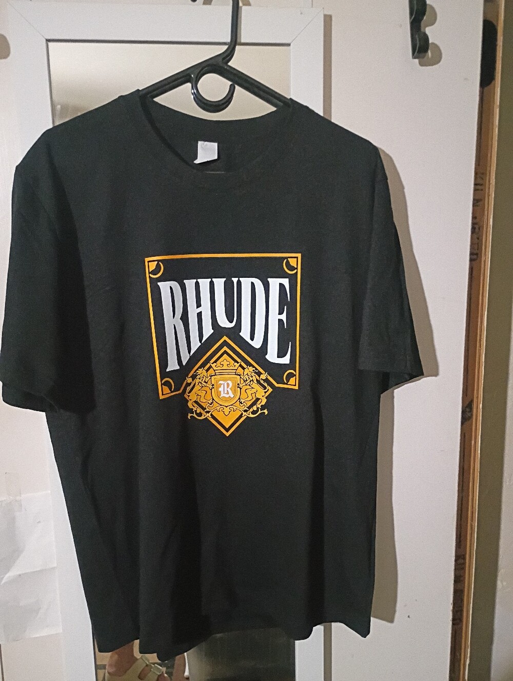 Rhude T Shirt Black w/ Orange & White. Brand New sz. ( L ) Unisex